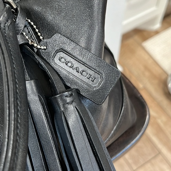 Perfect! Perfect! Coach Legacy Leather Molly Bag - Picture 13 of 16